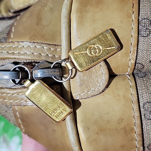 Flawed Gucci Vintage Zippered Tote Bag Project - Picture 7 of 11